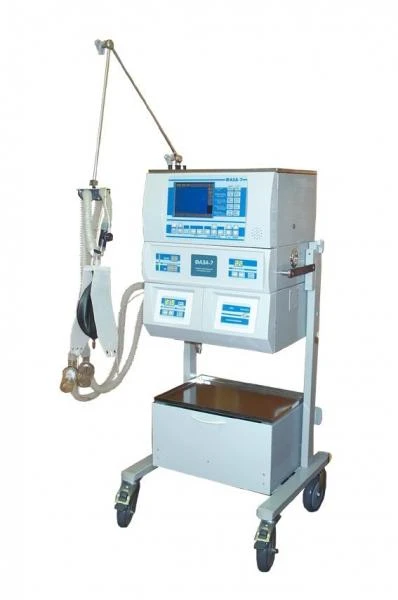 Аппарат ИВЛ Фаза-21 на подставке